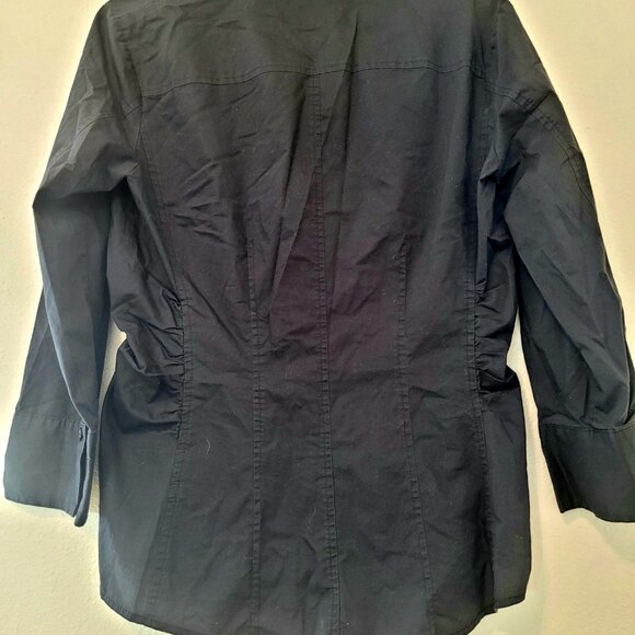 NEW YORK & COMPANY - Picture 2 of 2